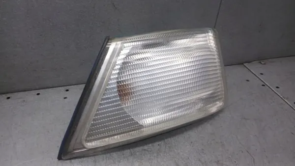 Indicateur Avant Gauche Iveco Daily 06R OEM 08-663-1502L-F image 2