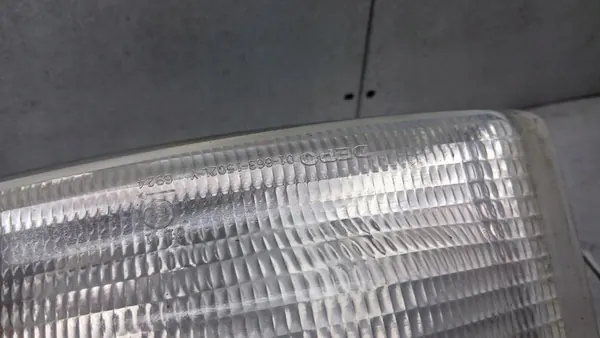 Indicateur Avant Gauche Iveco Daily 06R OEM 08-663-1502L-F image 3