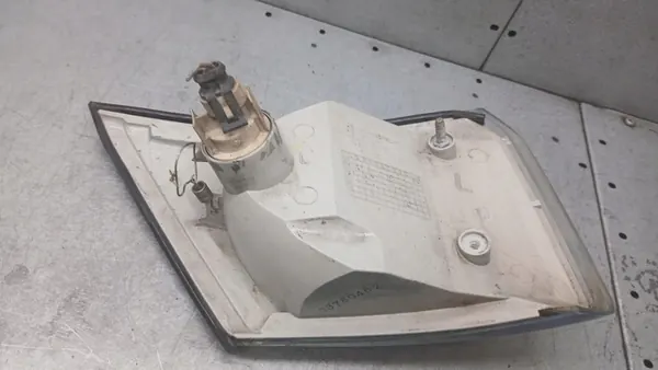 Indicateur Avant Gauche Iveco Daily 06R OEM 08-663-1502L-F image 4