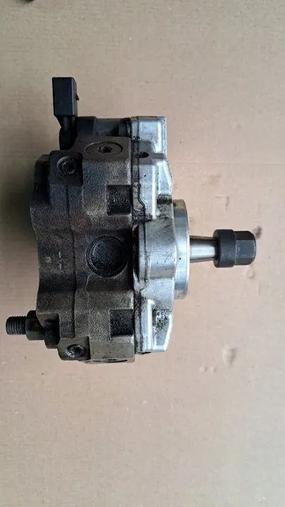 Brandstofpomp BMW E60 E61 3.0D 7788678 0445010073 image 4