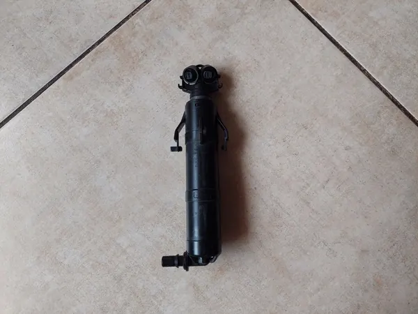 Koplampenreiniger - Links - VW Tiguan II - 2015 - OEM image 2