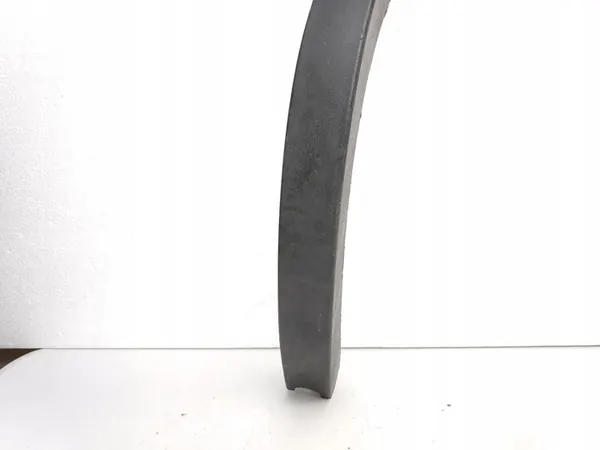 VW Touareg II Oikea Takalokasuoja 7P6854820B image 2