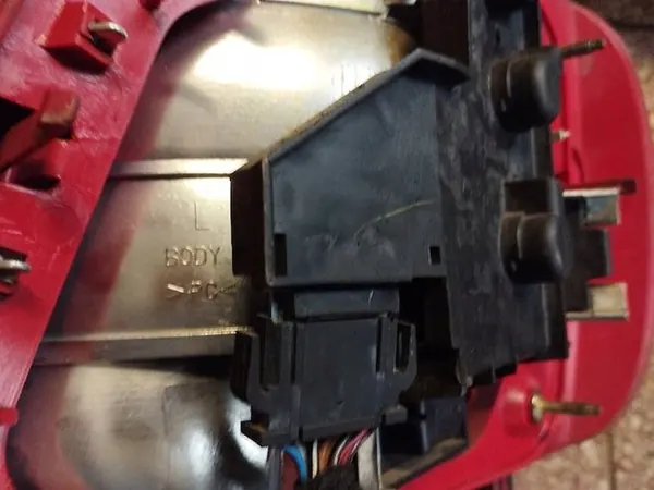 Luz Trasera Izquierda Audi A4 B5 8D0945095D image 4