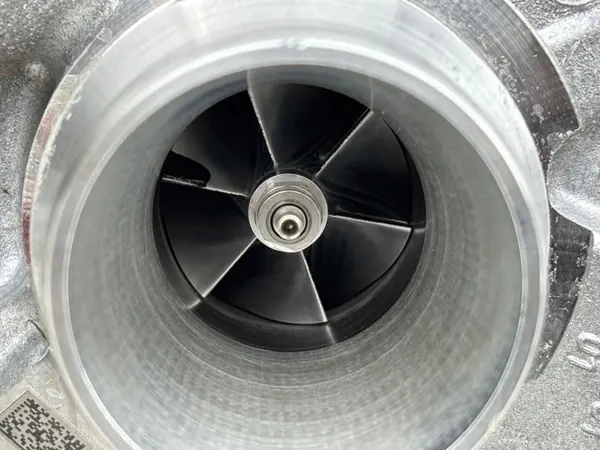 Turbo Ford L1BG-6K682-AB pour Puma MK2 1.0 EcoBoost image 4