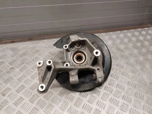Audi Q3 5U 2015 Bakre höger navhus OEM 3C0505436G image 2