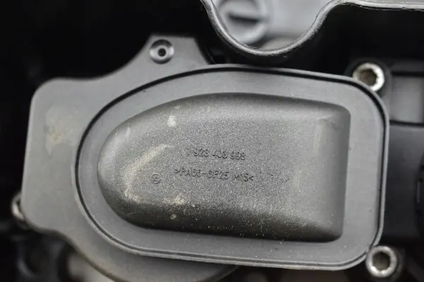 Tapa de válvulas BMW OEM 2246997 para E46 2.0D image 7