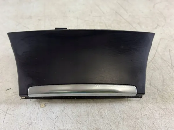Citroen DS5 11-15 Asbak Compartiment OEM 9670767177 image 4