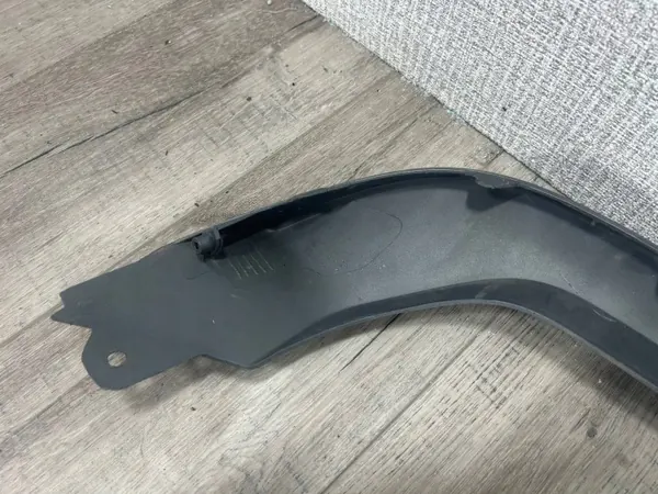 OEM 86665-D7800 Difusor Para-choques Traseiro - Usado image 10