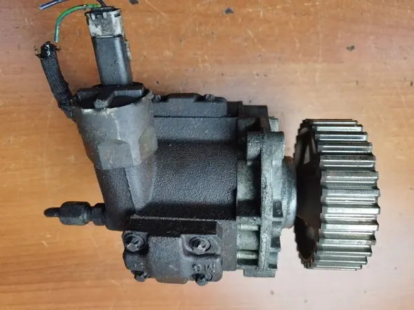 Brandstofpomp Peugeot Citroen Ford 1.4HDI OEM XER4631 image 4