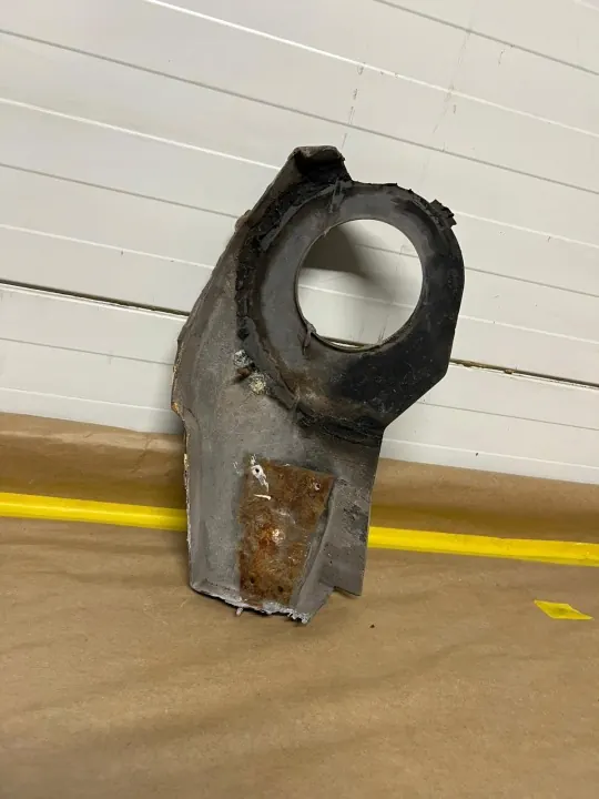 Refuerzo de guardabarros OEM 339172RH para Corvette C3 - Usado image 5