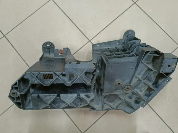 Support de batterie Jeep Wrangler JK OEM 55397281AA image 3