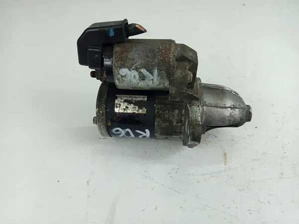 Motor de arranque SUBARU IMPREZA SEDAN 1.5L gasolina 2007 OEM 23300AA600 image 3