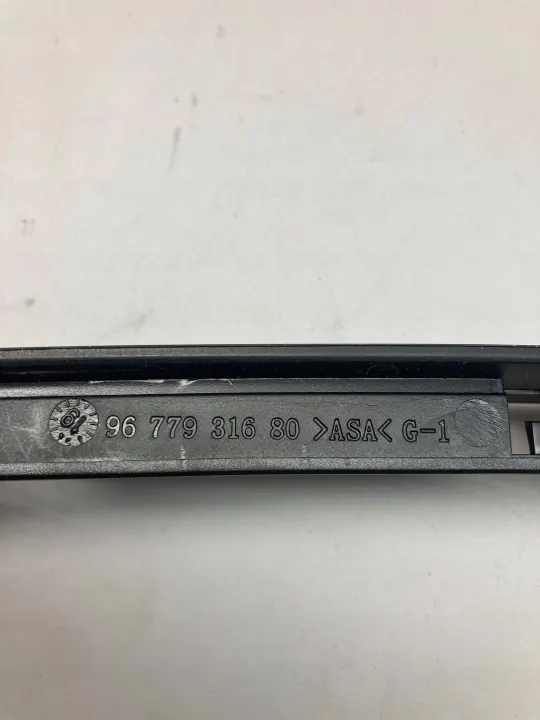 Takaikkunan tiiviste OEM 9677931680 oikea puoli image 5