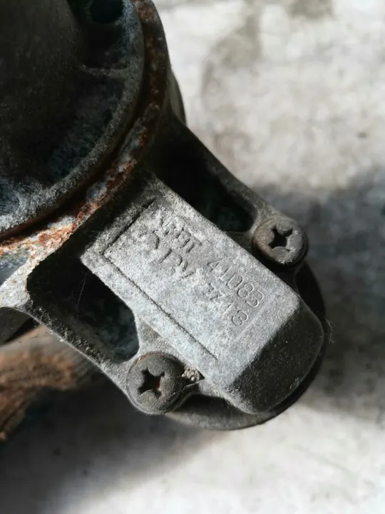 Motor de arranque Mitsubishi Space Wagon 2.0 1995 OEM m3t41083 image 2