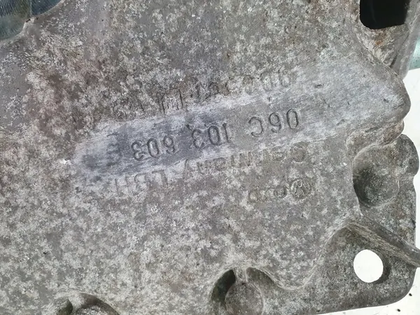 AUDI A4 B6 B7 3.0 V6 ASN Oljesump 06C103603 image 4