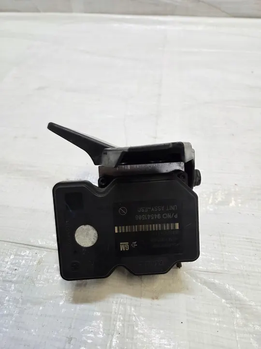 OPEL MOKKA 1.6 CDTI ABS Rempomp 94541506 image 4