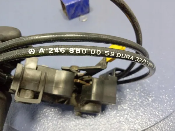 Fecho do Capô Mercedes W246 OEM A2468800460 image 7