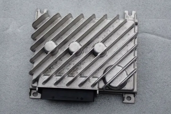 Harman Kardon Versterker voor Audi Seat Skoda VW 5H0035456A image 1