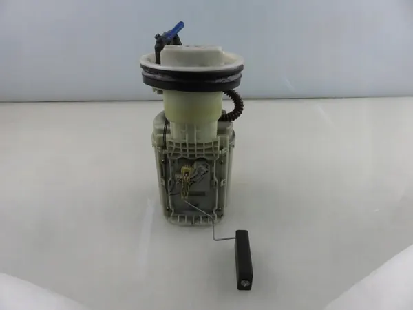 Bomba de combustível Volkswagen Golf 4 1J0919051D image 2