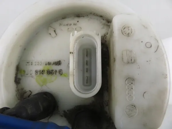 Bomba de combustível Volkswagen Golf 4 1J0919051D image 6