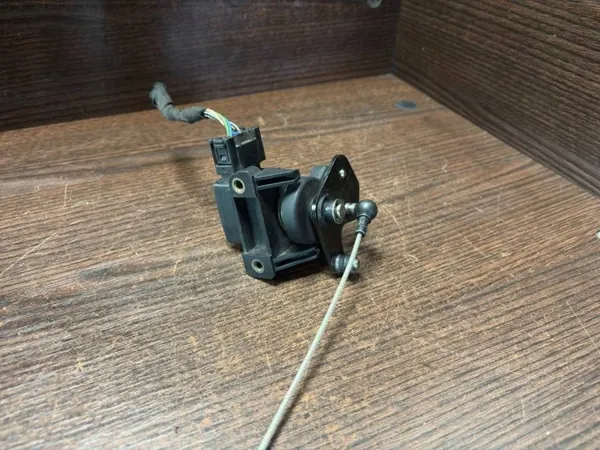 Mercedes-Benz Kaasupotentiometri OEM A1633010328 image 2