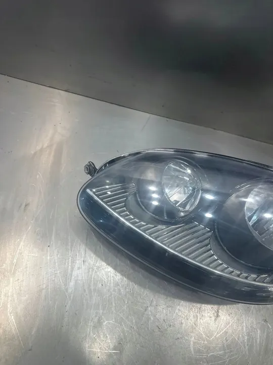 VW GOLF V 5 03-09 VASEN ETUHEIJASTIN LAMPPU C509 image 2