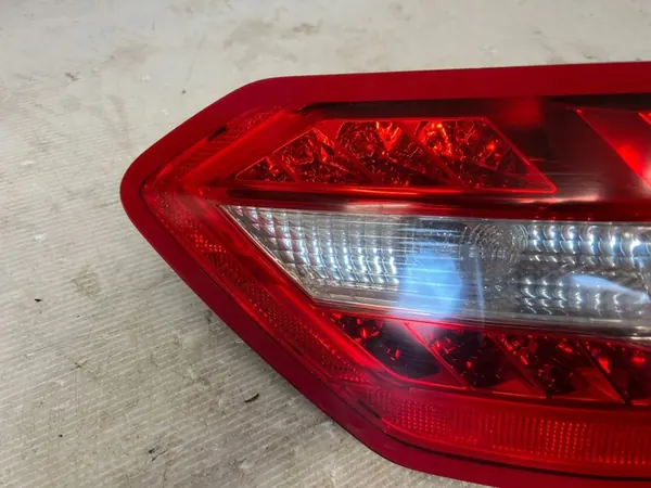 Mercedes E-Klasse W212 Linker Achterlicht A2129066601 image 4