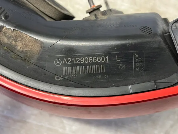 Mercedes E-Klasse W212 Linker Achterlicht A2129066601 image 9