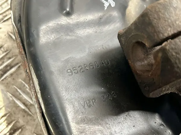 Mozzo ruota anteriore lato sinistro Buick Encore I 94524773 image 8