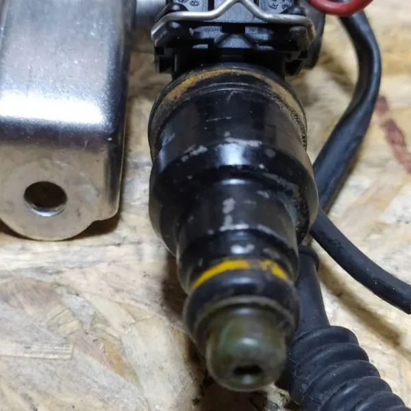 Riel de inyección OEM 058133681C para VW Passat B5 1.8T image 8