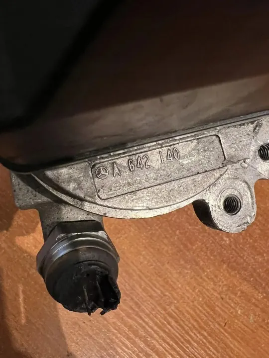 Begagnad insugsgrenrör OEM D2622 för Mercedes-Benz image 9