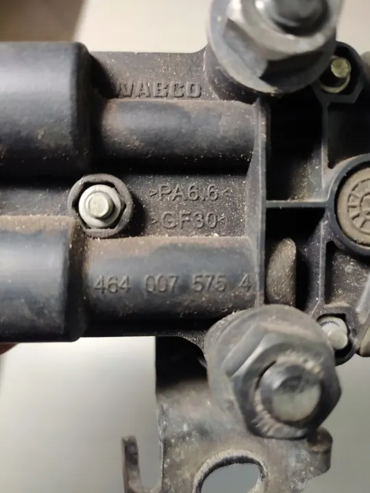 Scania R420 Cabine-Niveauregelaar OEM 4640075754 image 3