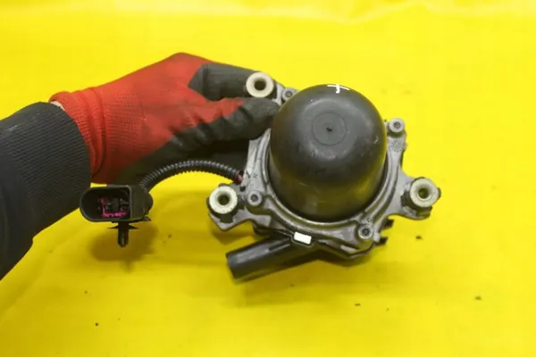 Pompe à air secondaire gauche OEM 7L5959253A Porsche Cayenne image 4