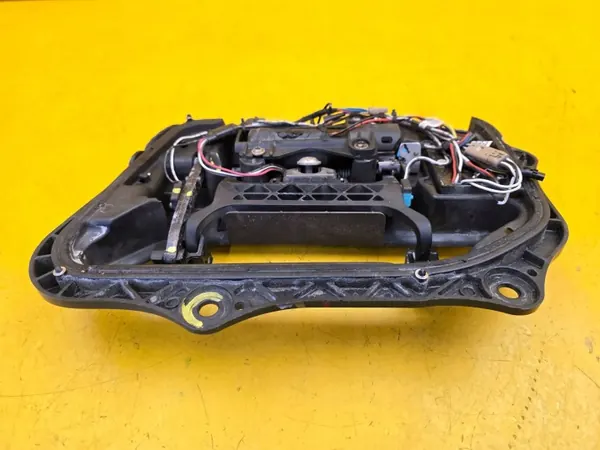 Tesla Model S Rechter Voor Deurhandgreep OEM 100737200H image 3