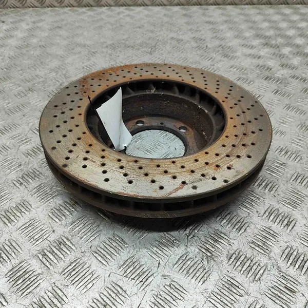 Linker remschijf Porsche 911 Cabrio 99635240502 image 6