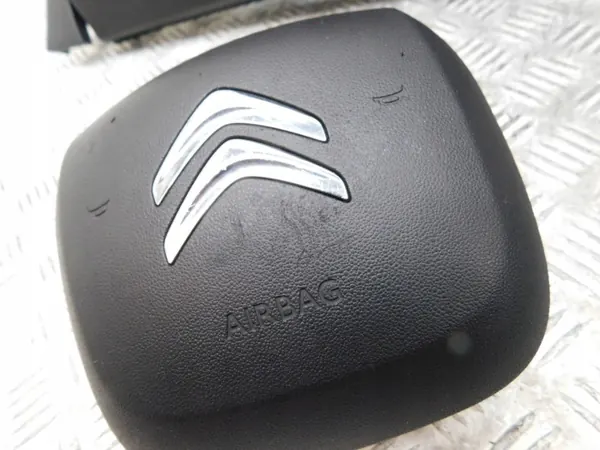 OEM Dashboard 2x Airbag 4x Gordels - Citroen C3 III image 8