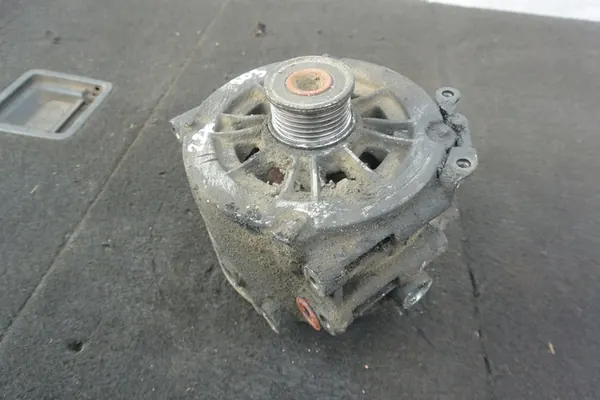 Vaihtovirtageneraattori Mercedes-Benz E-Class W210 W202 OE A0141540702 image 4