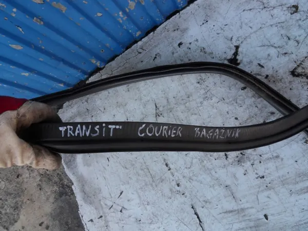 Joint OEM USZCZELKA KAROSERYJNA - Ford Transit Courier II image 4