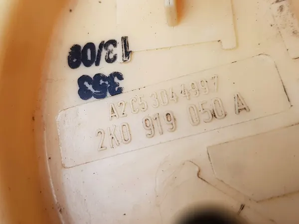 Bomba de Combustível VW Caddy III 1.6 TDI - 1.9 TDI - 2.0 TDI - 2.0 SDI 2K0919050A image 2