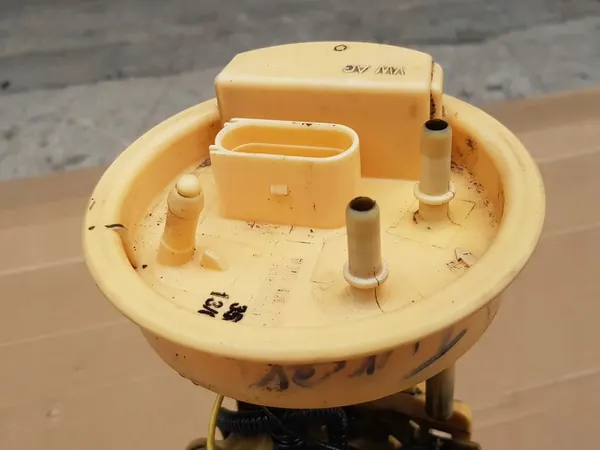 Bomba de Combustível VW Caddy III 1.6 TDI - 1.9 TDI - 2.0 TDI - 2.0 SDI 2K0919050A image 5