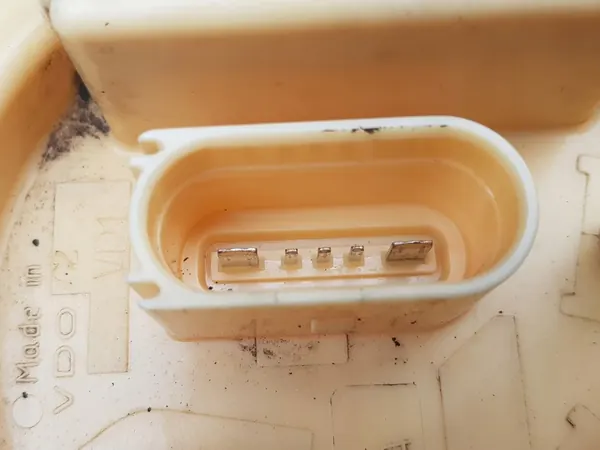 Bomba de Combustível VW Caddy III 1.6 TDI - 1.9 TDI - 2.0 TDI - 2.0 SDI 2K0919050A image 6