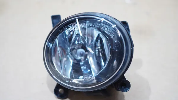 AUDI A4 A5 A6 Q5 Refletor de Farol de Neblina Direito OEM 8T0941700M image 3