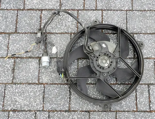Kylfläkt Citroen C5 Peugeot 407 1253R8 image 2