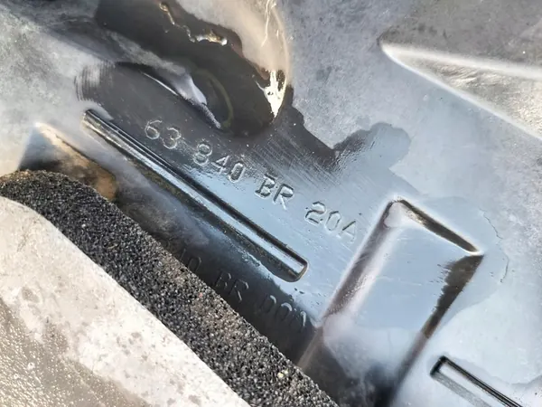 Nissan OE Front Wheel Arch Right 63840BR20A image 5