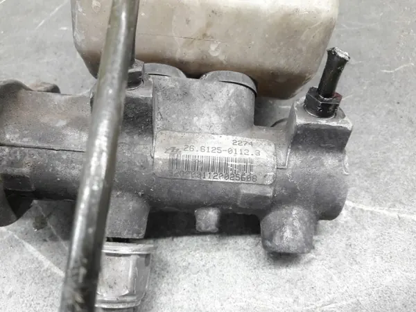 Mercedes-jarruisäiliö OEM 26612501123 image 6