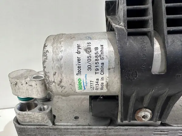 Déshydrateur A/C BMW OEM 9338330 pour Série 3 F30 image 8
