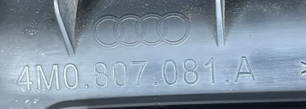 AUDI Q7 II 4M Tampa dianteira superior 4M0807081A image 3