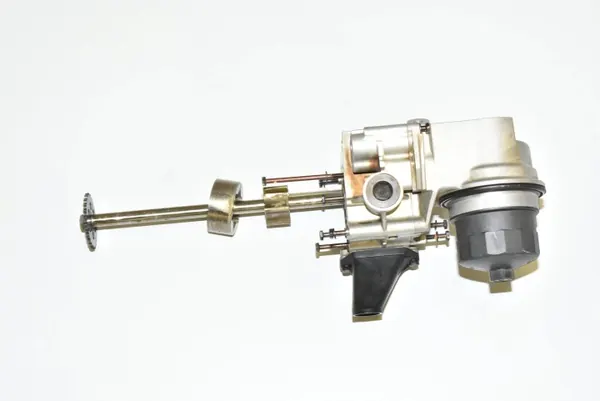 Pompe à huile BMW OEM 7534620 pour Série 7 4.8L image 3