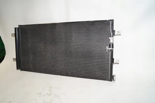 AC-kondensaattori Audi A4 B8 A5 8T A6 C7 8T0260401F image 3