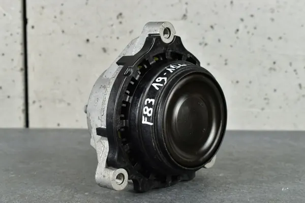 Supporto motore sinistro BMW M3 F80 M4 F82 F83 M2 F87 2284817 image 3